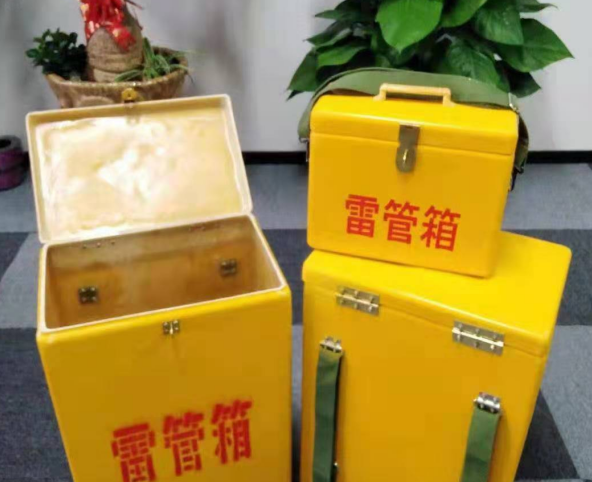 双滦玻璃钢雷管箱有哪些特点